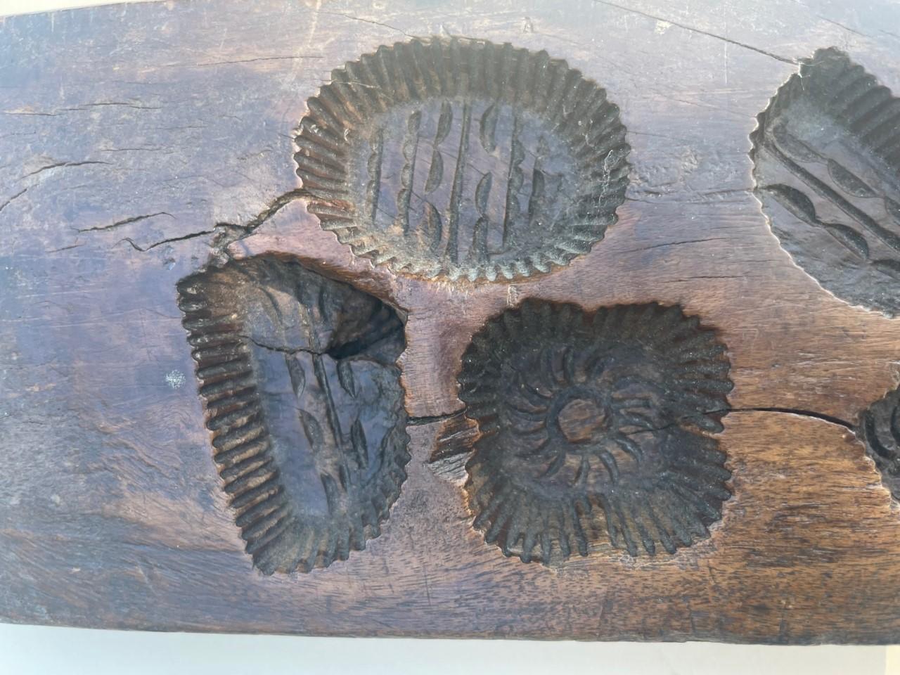 Artisanat Antique moule à sucre en bois sculpté en érable du 18ème siècle