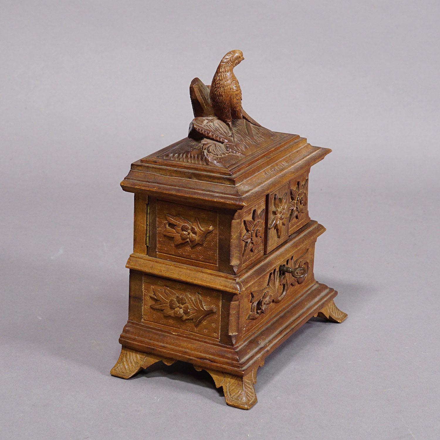 Black Forest Antique Wooden Carved Edelweis Jewelry Box with Bird, Brienz ca 1900