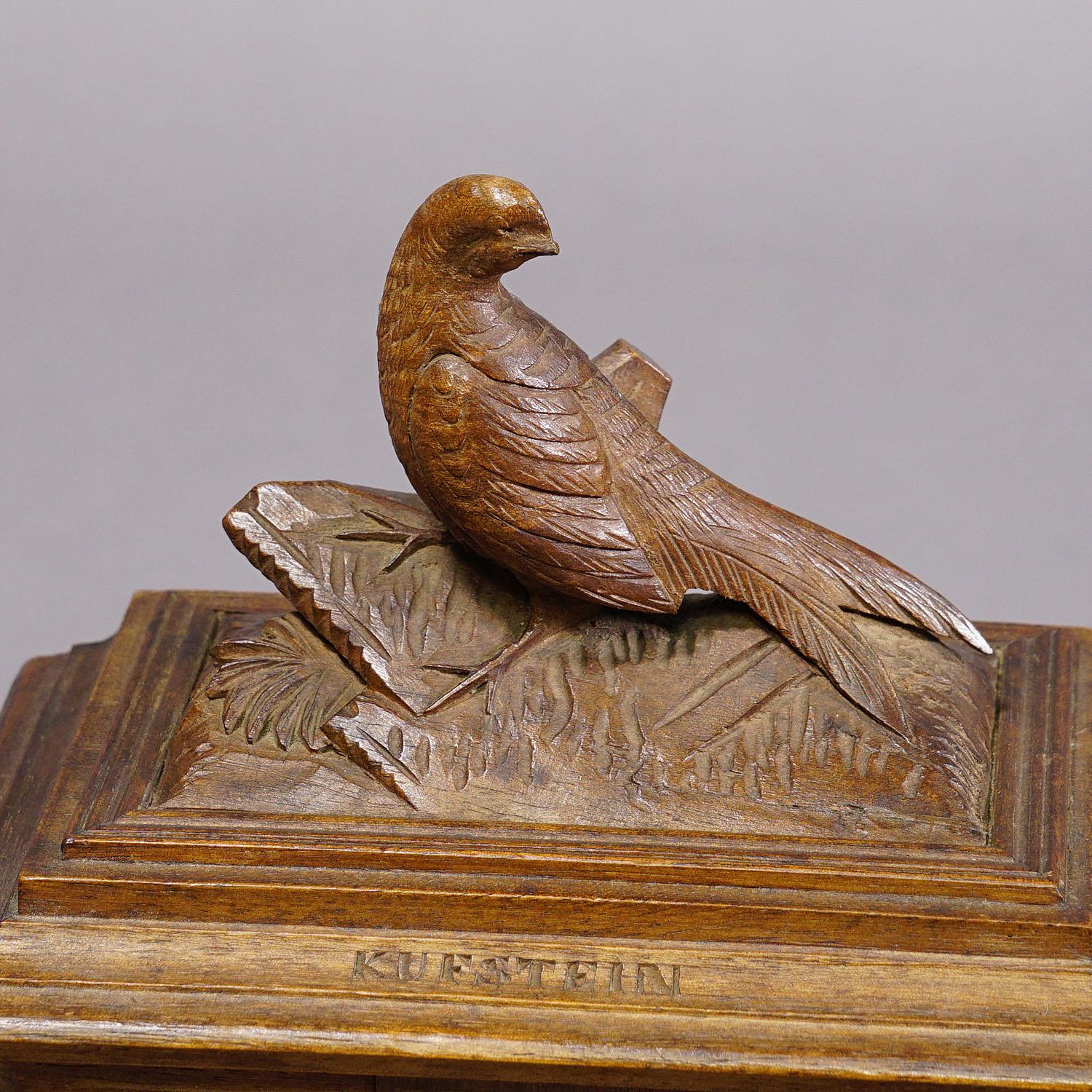 Antique Wooden Carved Edelweis Jewelry Box with Bird, Brienz ca 1900 2