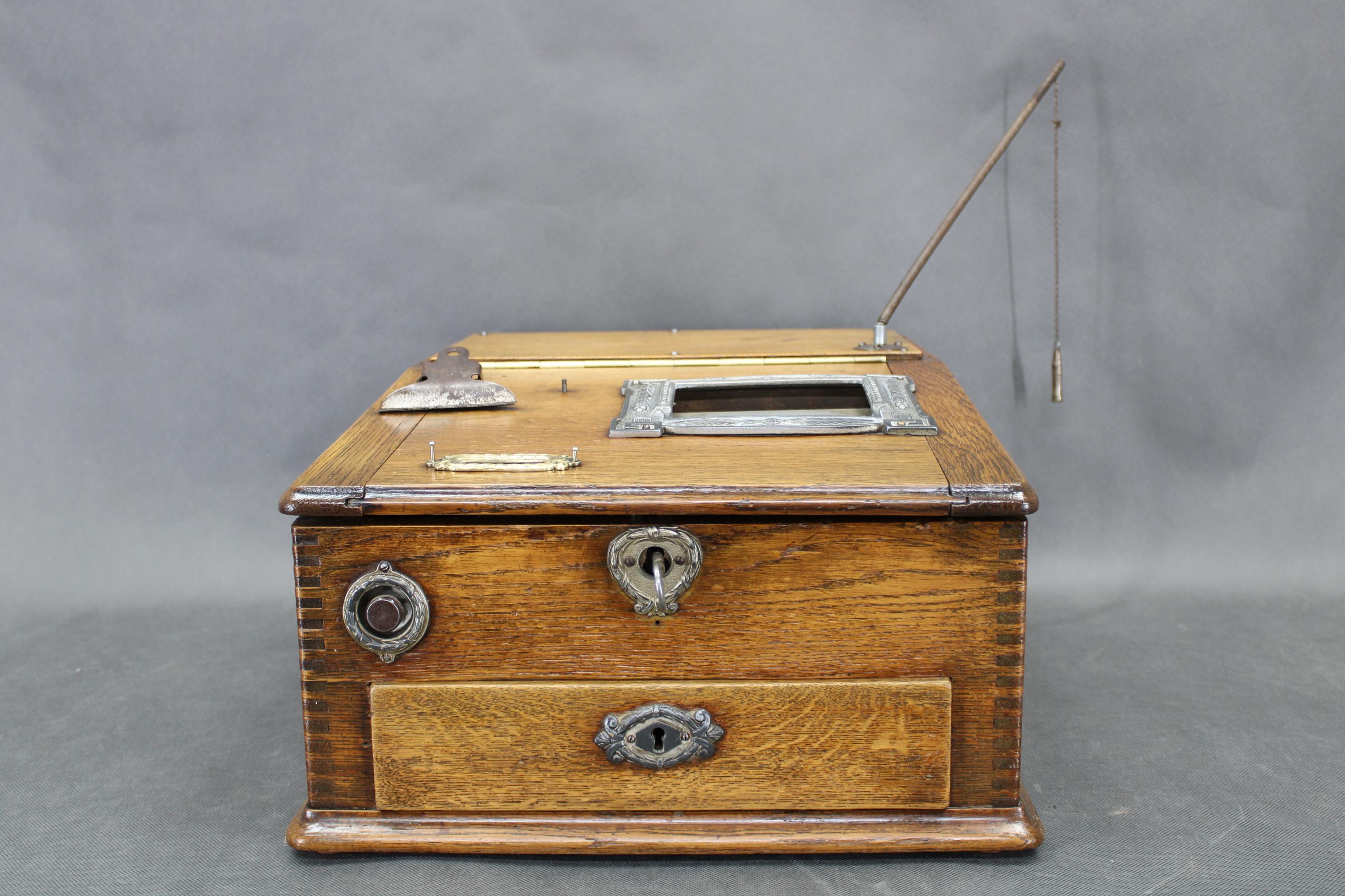 Caja registradora de madera antigua en venta 9