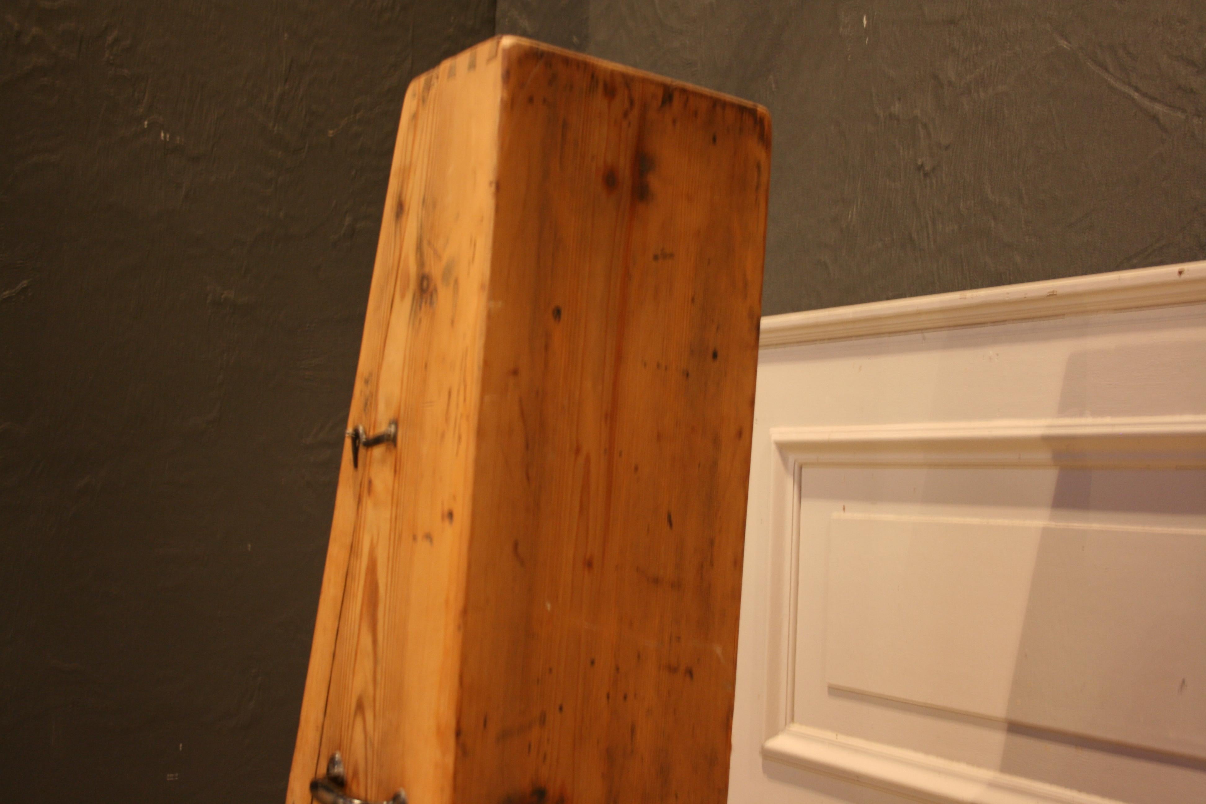 Antique Wooden Cello Case, Germany, circa 1910 10