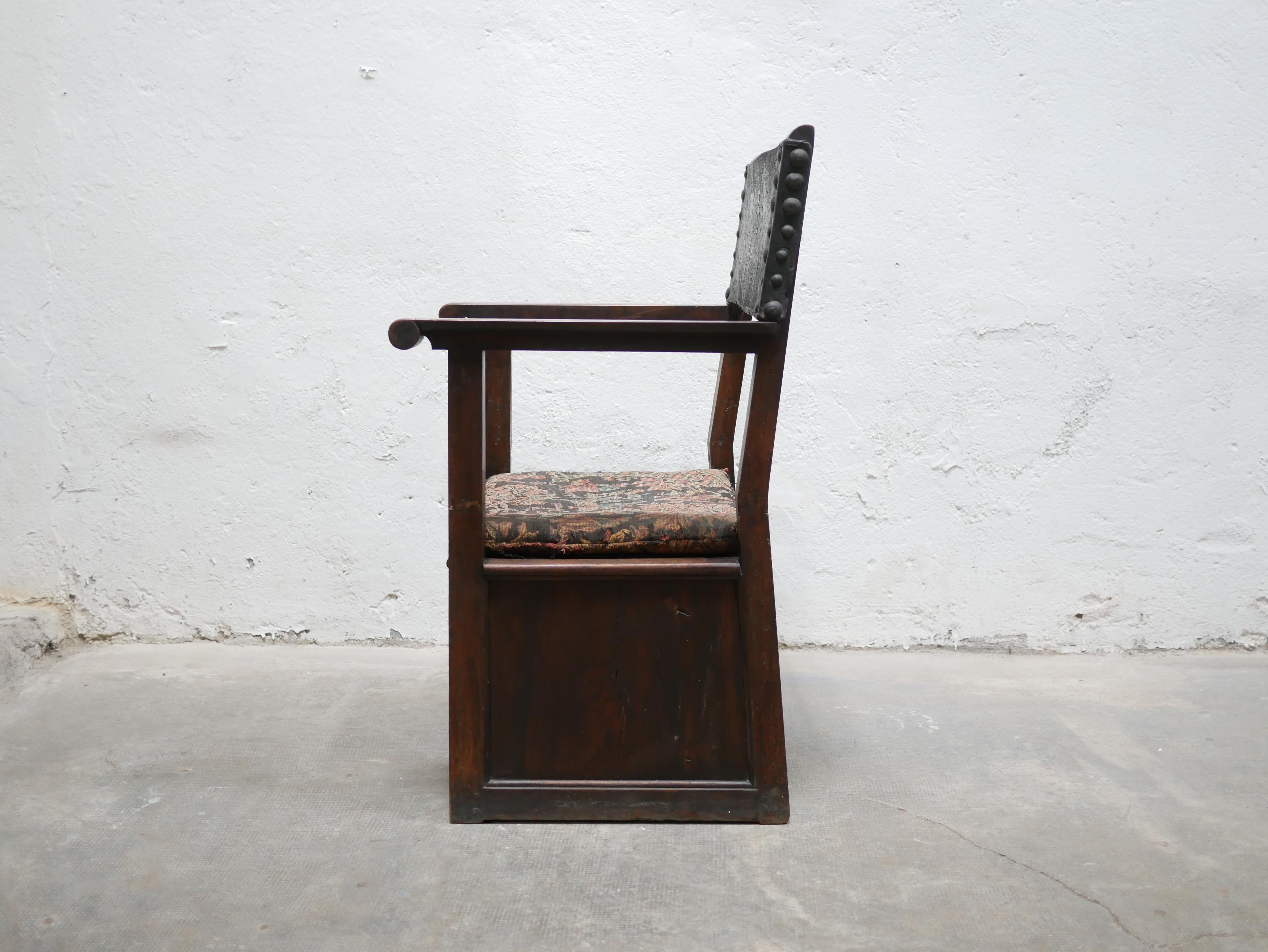 fauteuil en bois ancien
