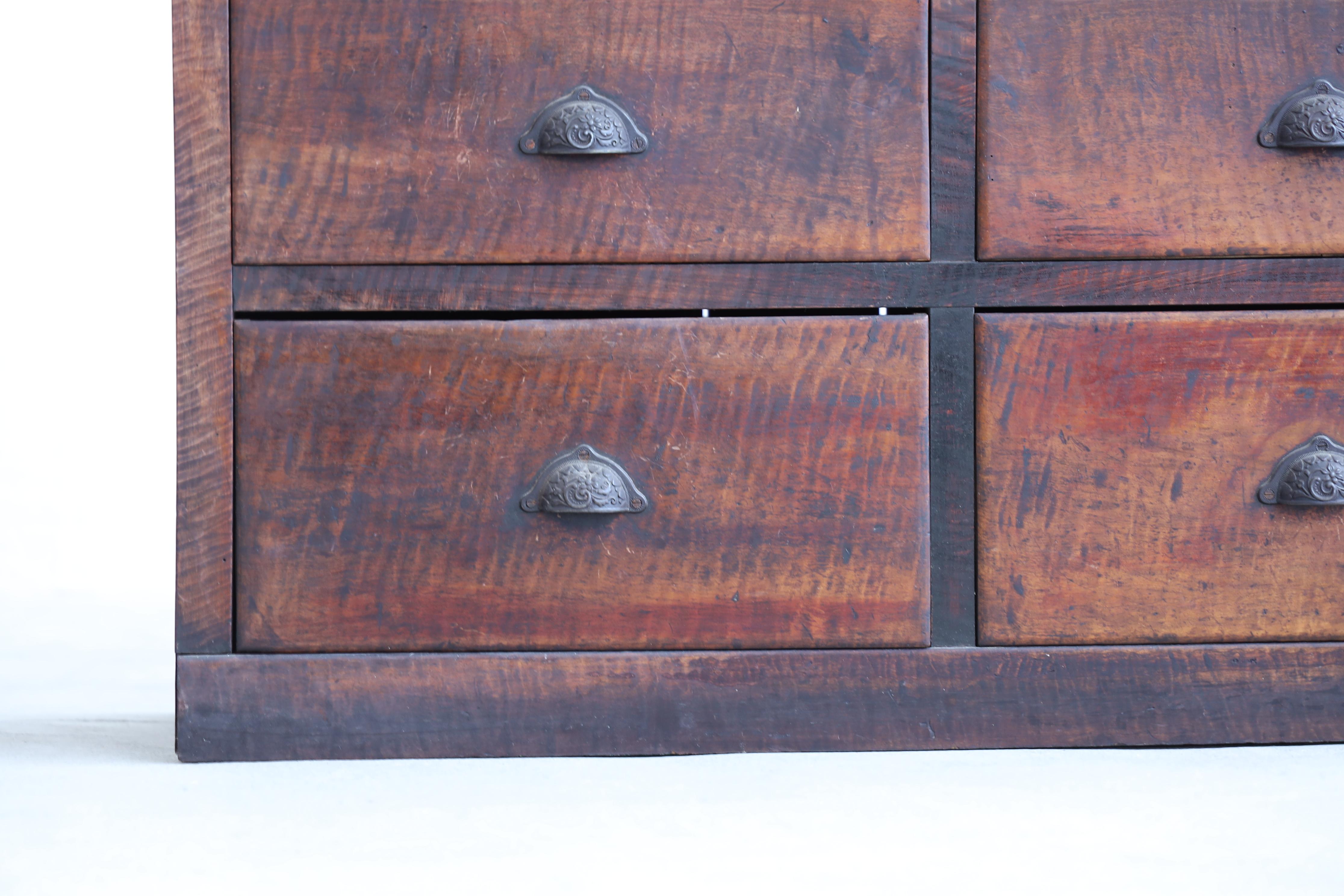 Antique Wooden Chest , Wabi Sabi, Japandi In Good Condition For Sale In Katori-Shi, 12
