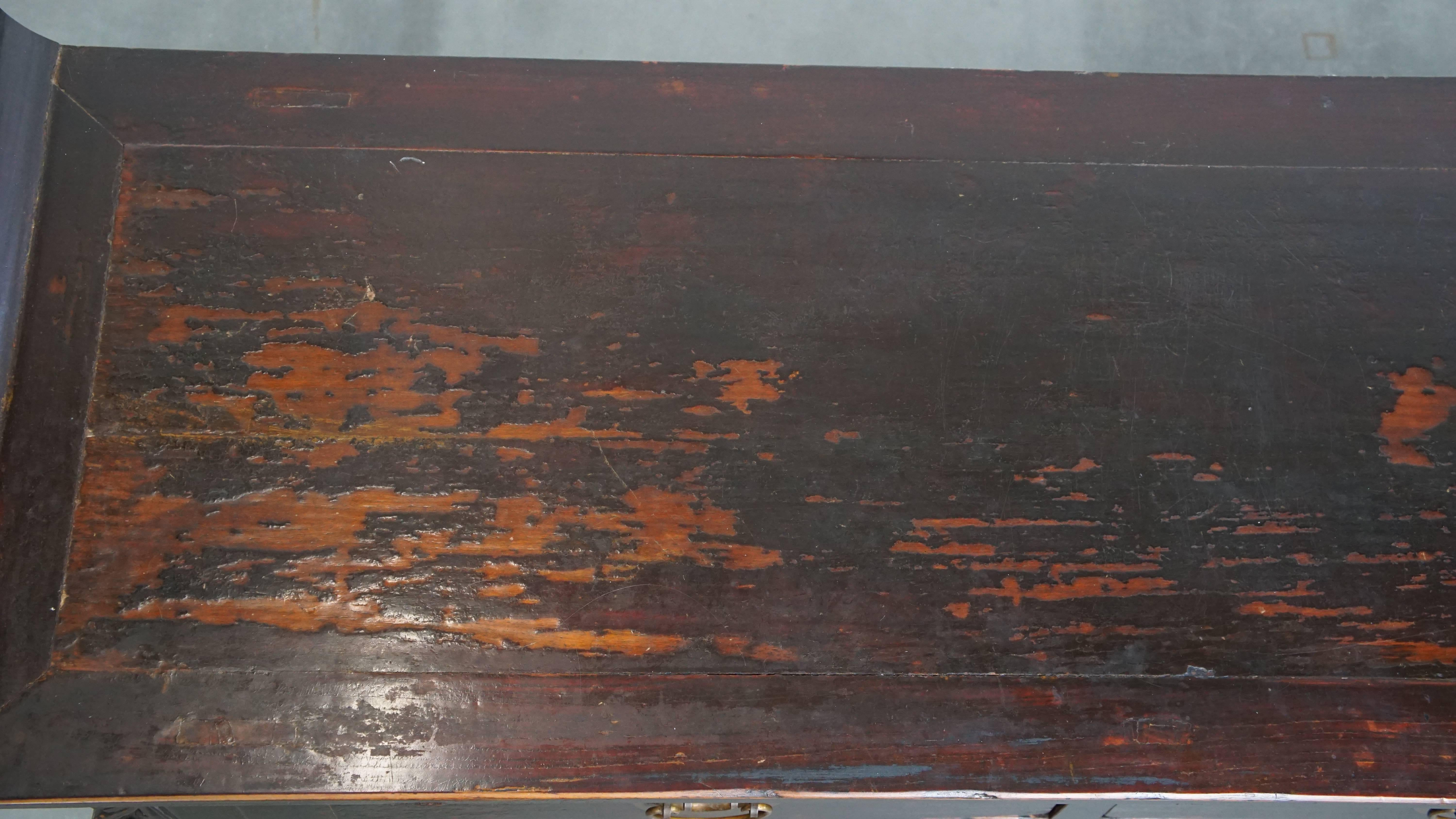 Antikes hölzernes chinesisches Sideboard im Angebot 6