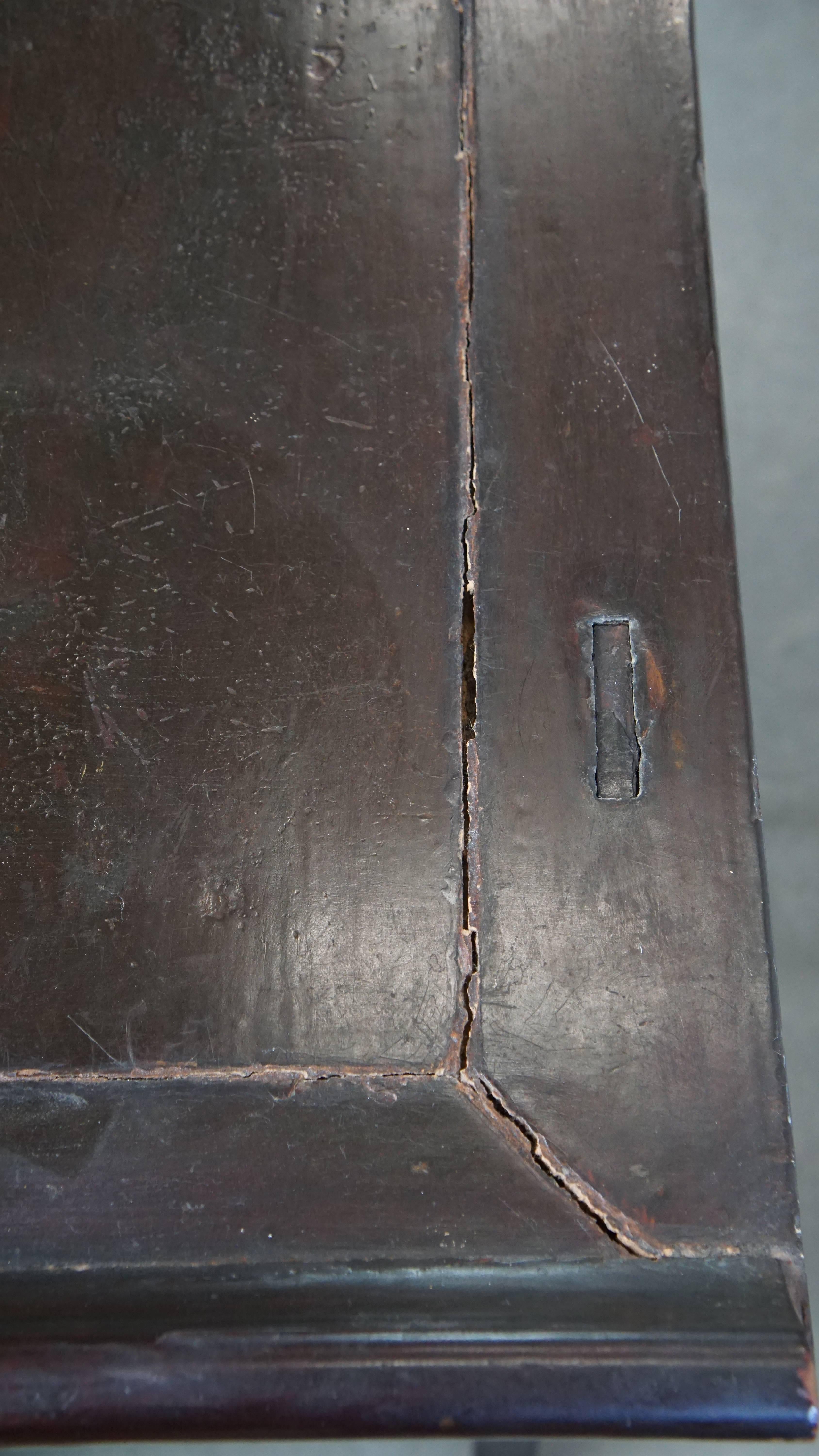 Antikes hölzernes chinesisches Sideboard im Angebot 8