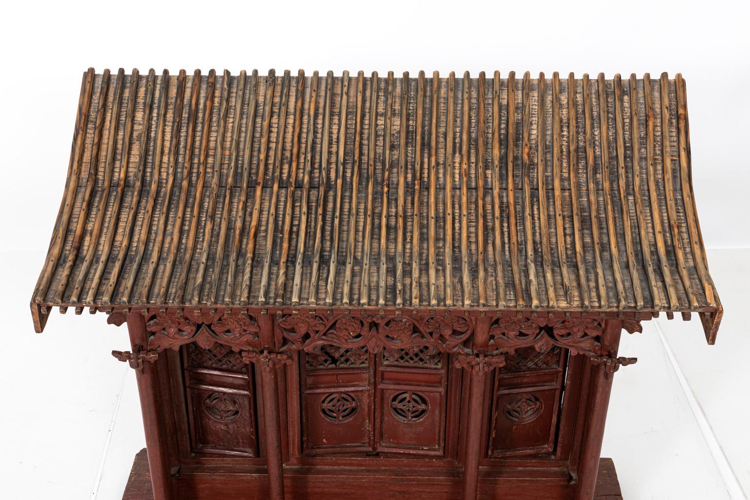 Antique Wooden Chinese Temple In Good Condition For Sale In Stamford, CT