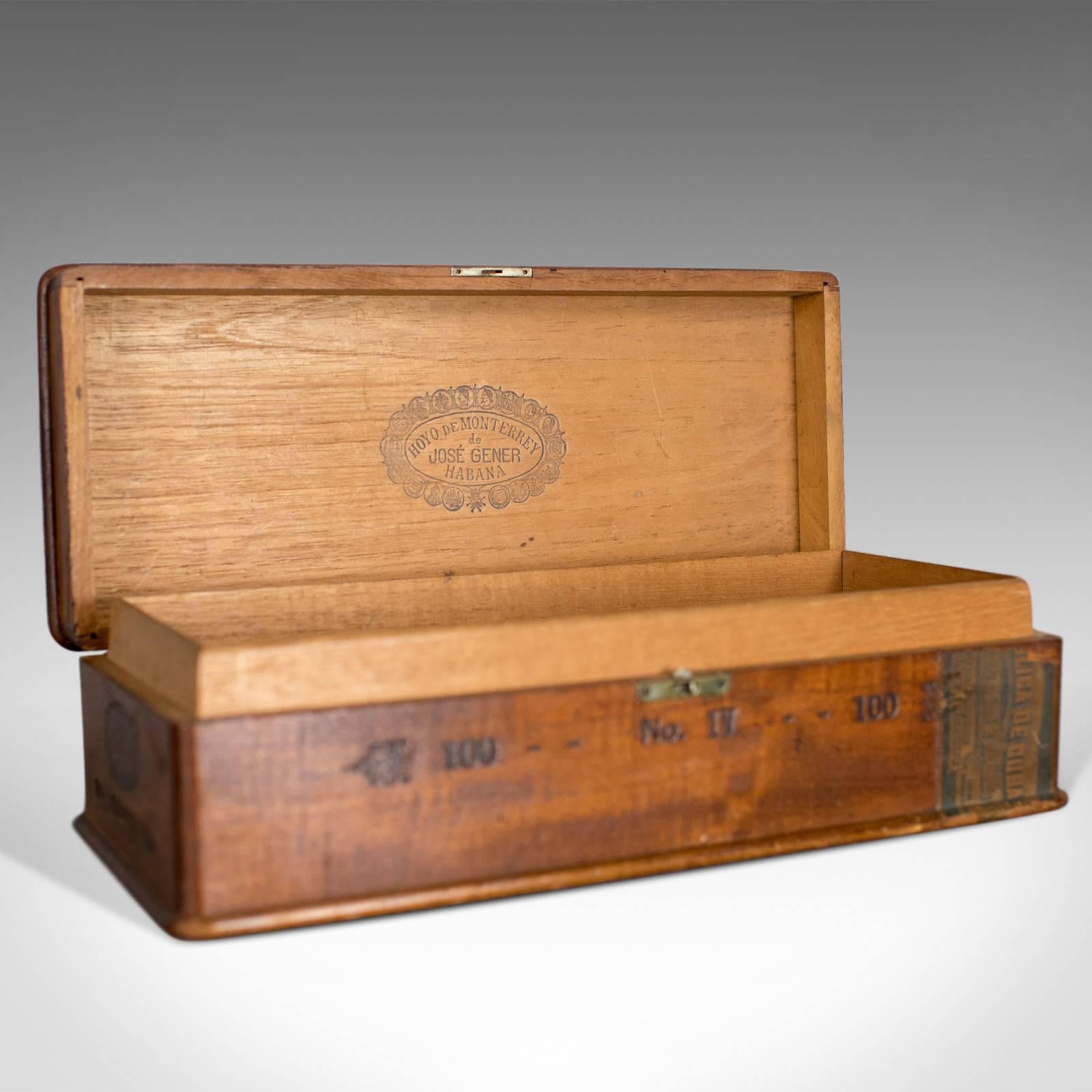 Edwardian Antique Wooden Cigar Box, Hoyo De Monterrey, Havana, Habana, Humidor, circa 1920