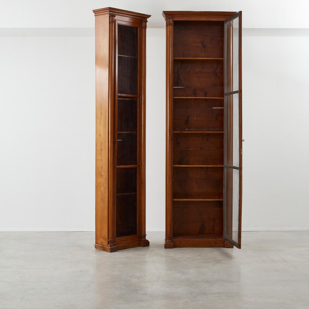 19th Century Antique wooden column bookcase, UK For Sale 1