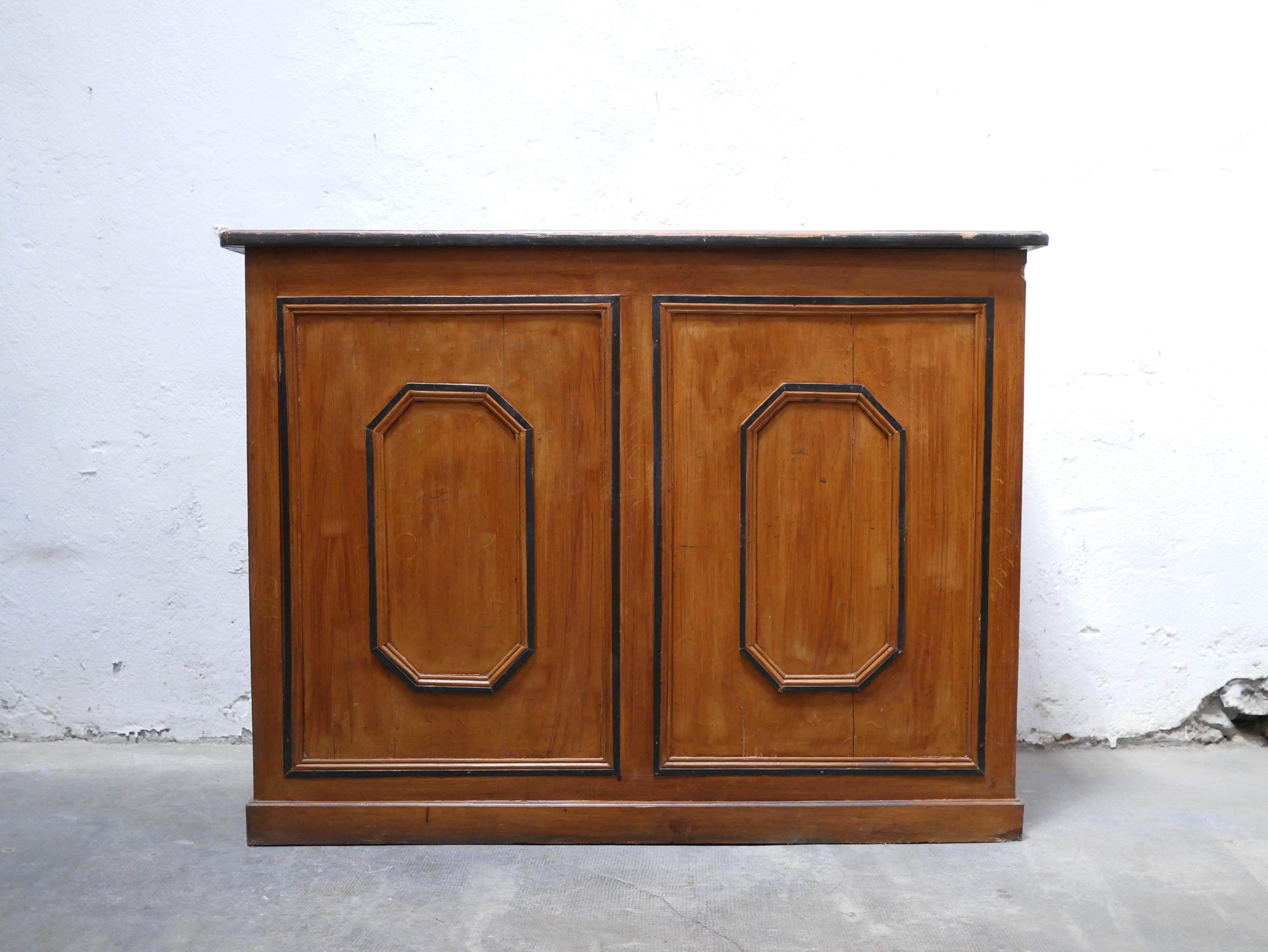 Antique wooden counter trade furniture For Sale 1