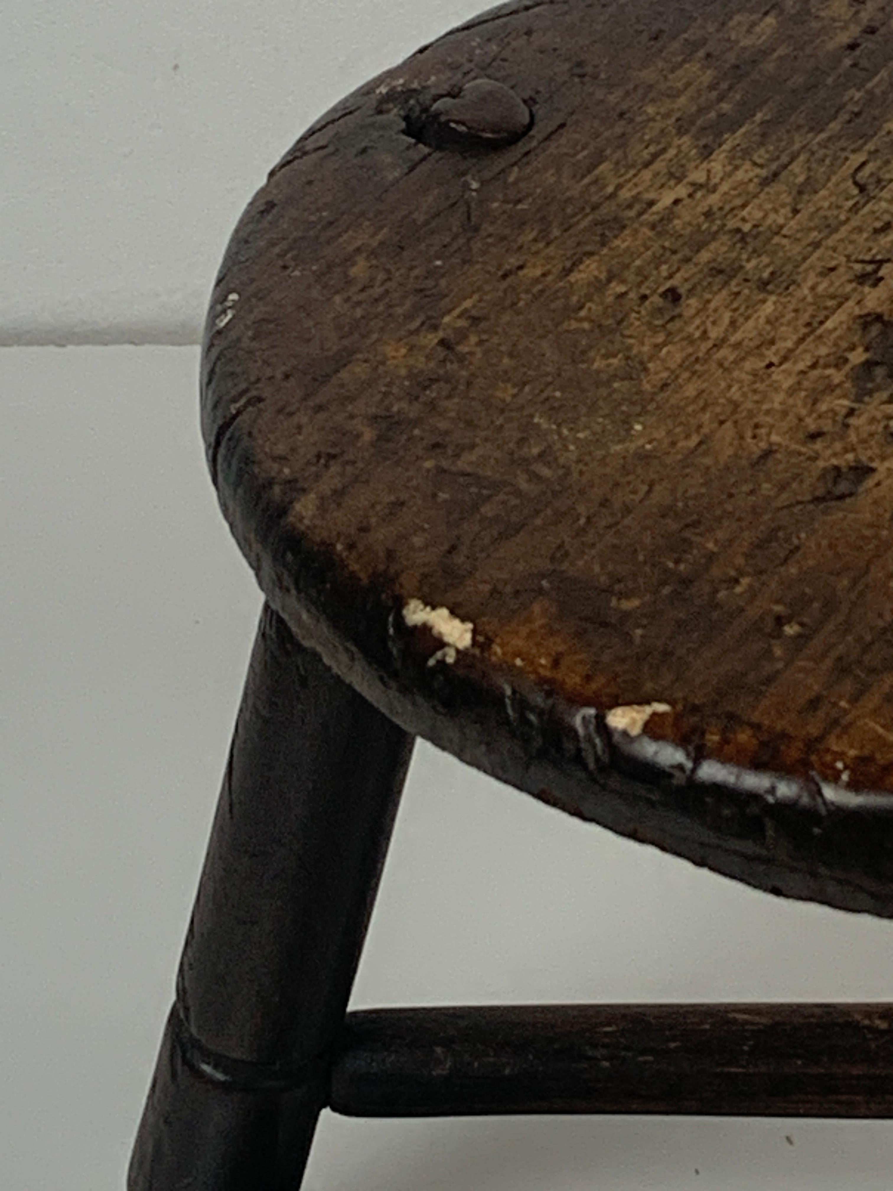 Antique wooden cutlers jewelers workers tripod stool, ca 1900 In Good Condition For Sale In Zaandam, NL