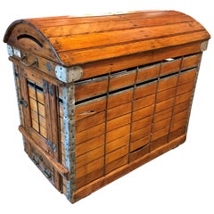 Used Wooden Dog Carrier by Absalom Backus, Jr & Sons with Label circa 1902