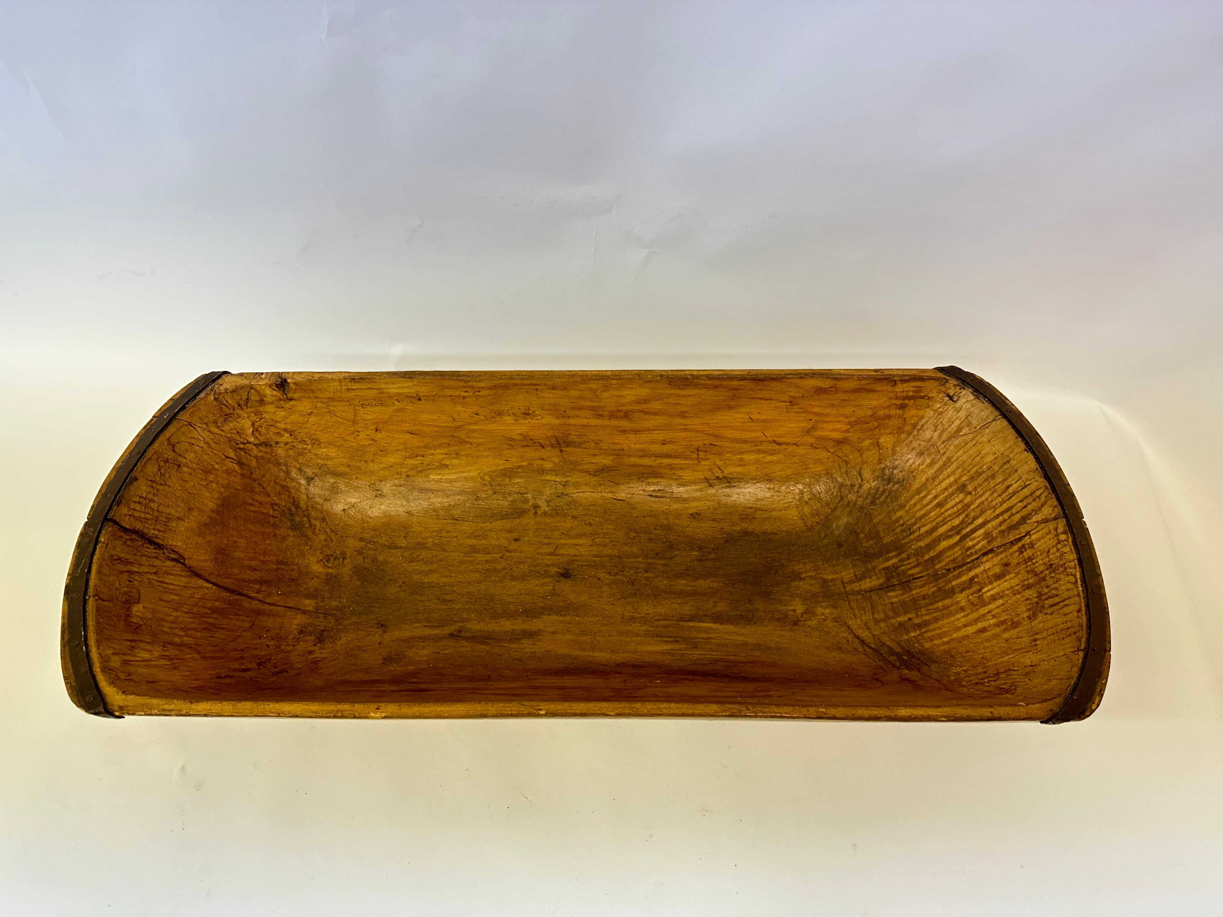 Antique wooden dough bowl trough hand carved with metal details 1900’s 7