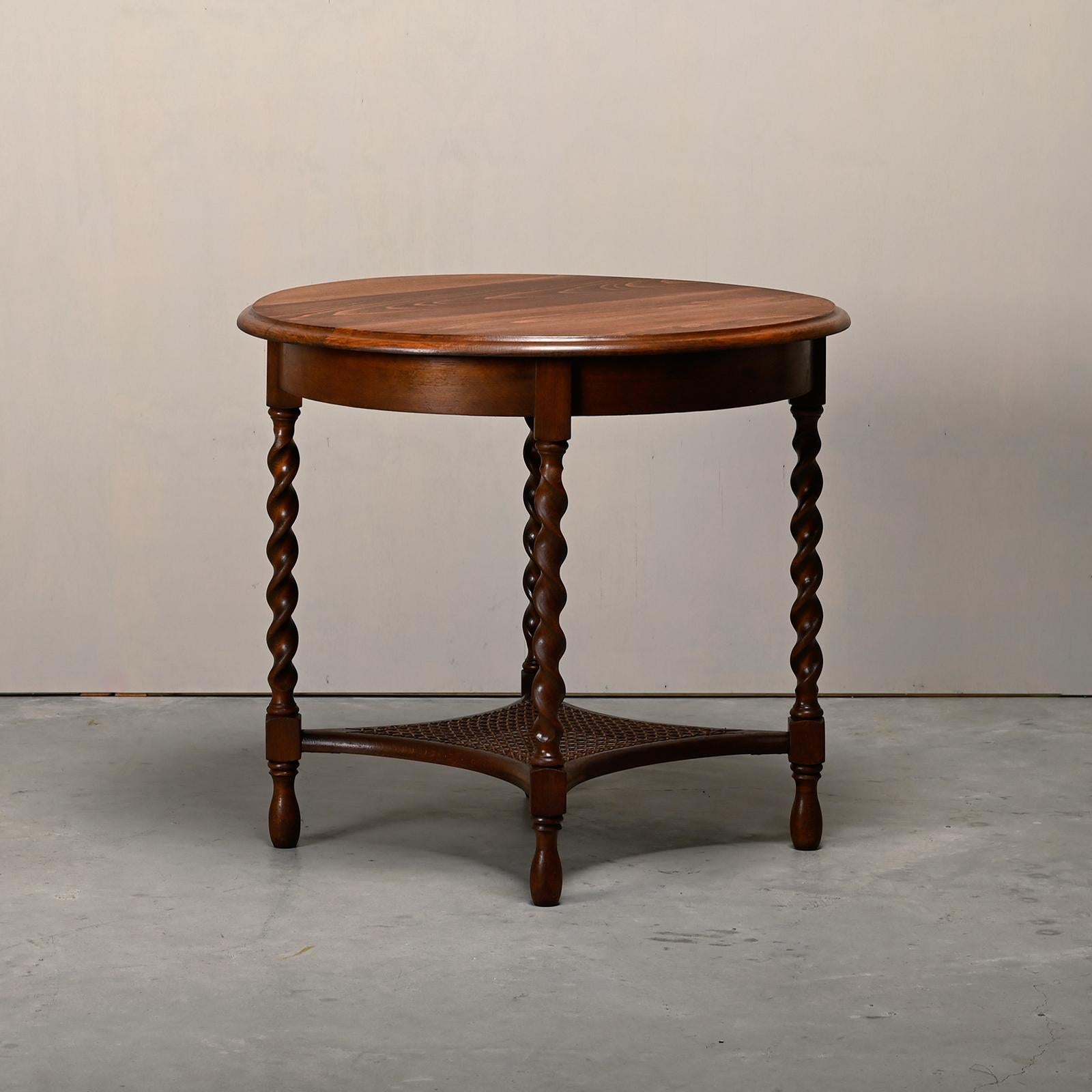 Victorian Antique wooden English Side Table with Straw and Turned Bobbin Legs, 19th C.