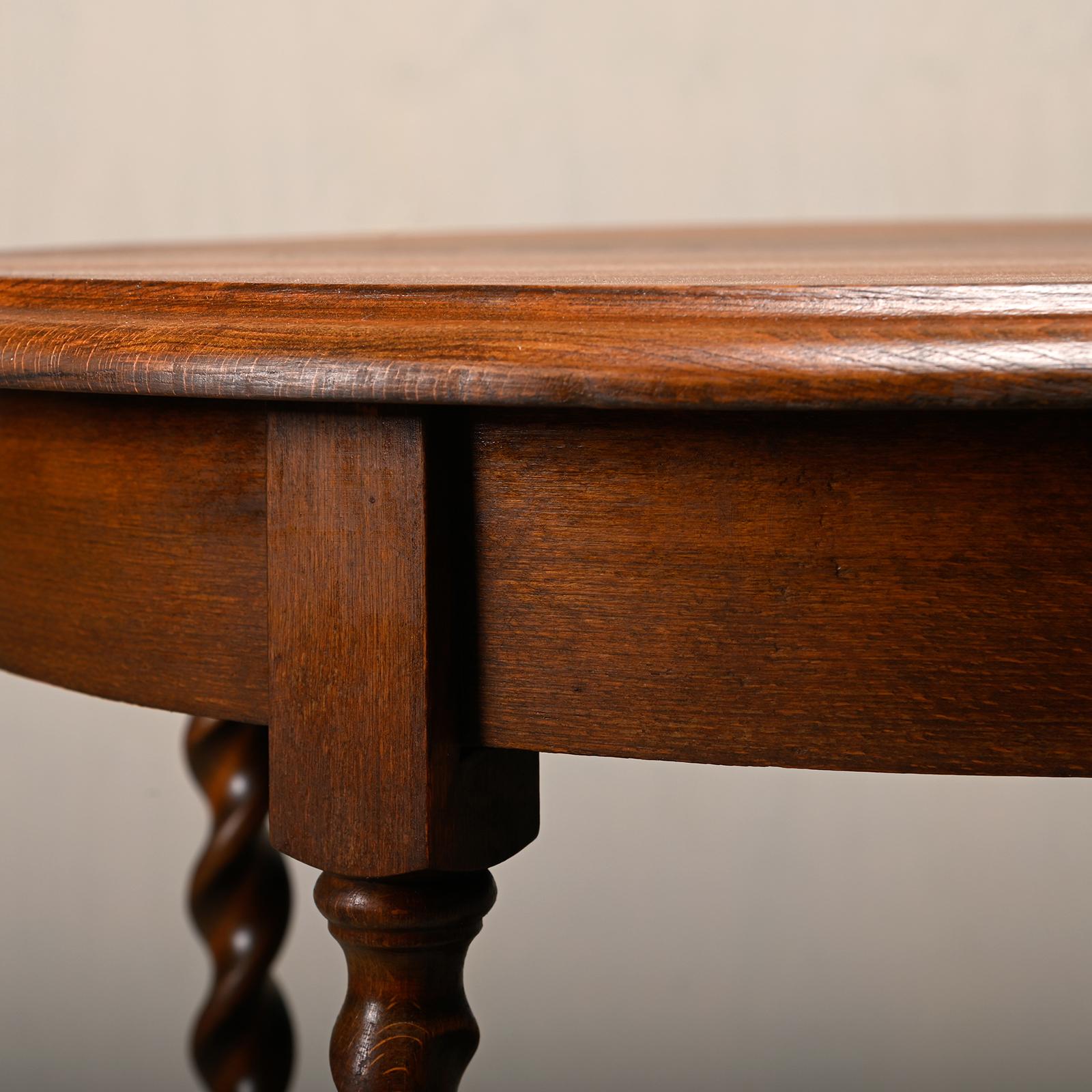 Antique wooden English Side Table with Straw and Turned Bobbin Legs, 19th C. 2