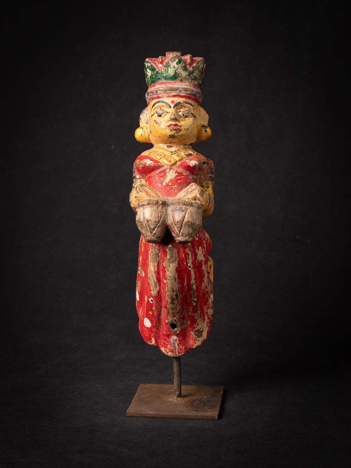 Statue ancienne de temple indien en bois de l'Inde - OriginalBuddhas en vente 12