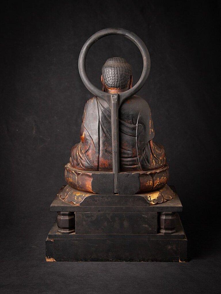 Antiker japanischer Buddha aus Holz aus Japan im Angebot 3