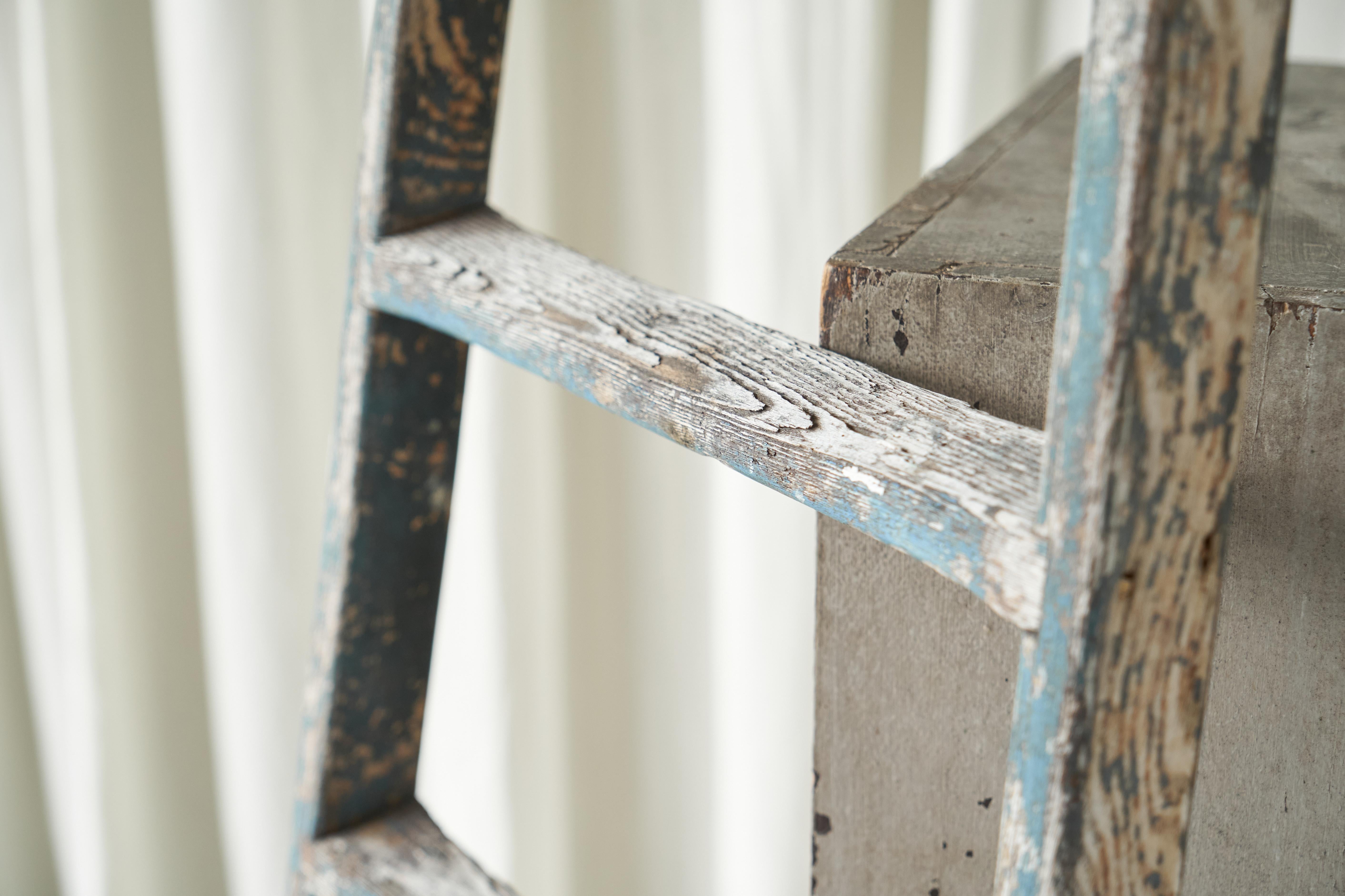 Antique Wooden Ladder in Beautifully Weathered Paint - 2 available In Good Condition For Sale In Meer, VAN