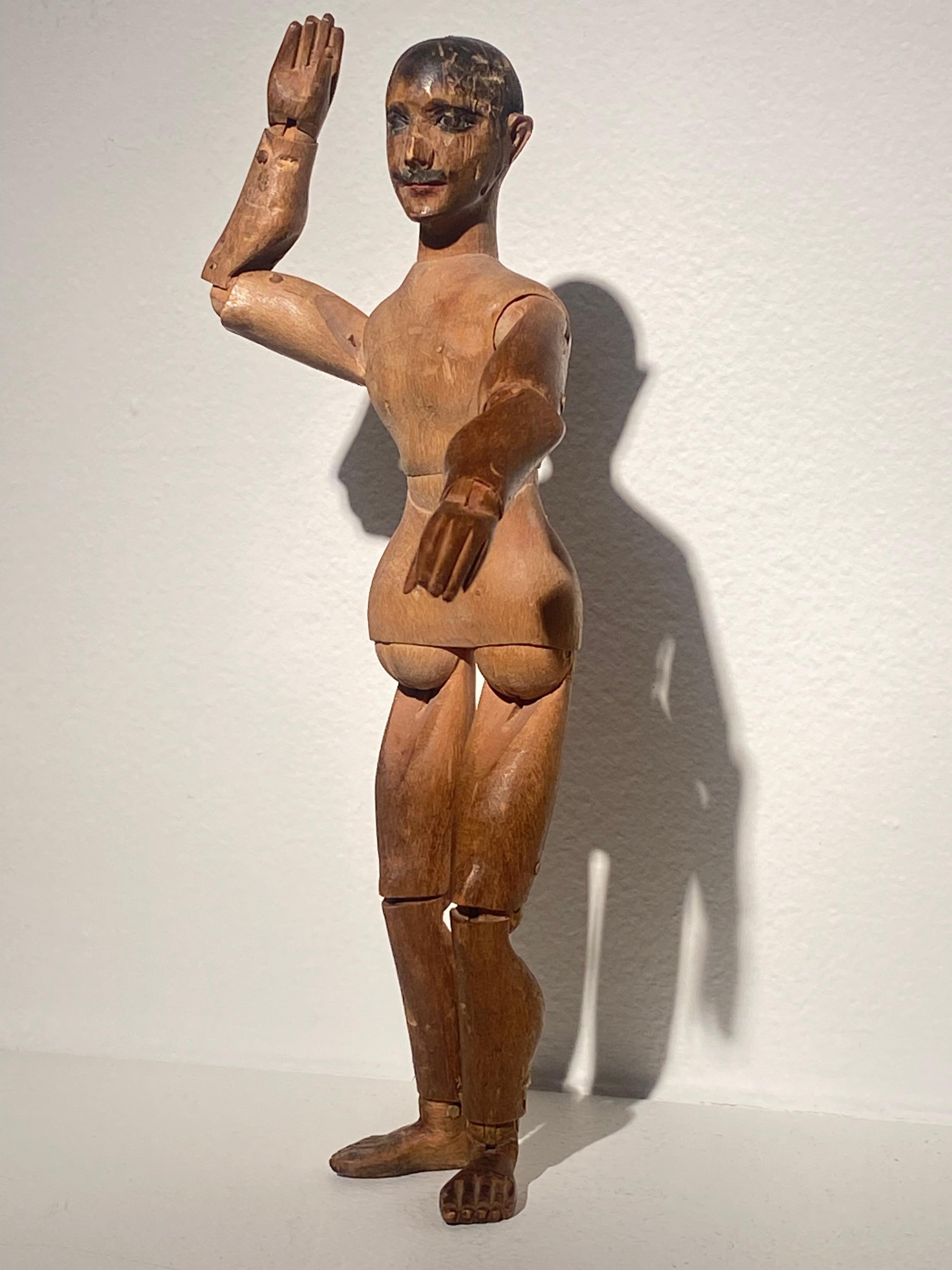 Figurine ou mannequin en bois antique en vente 8