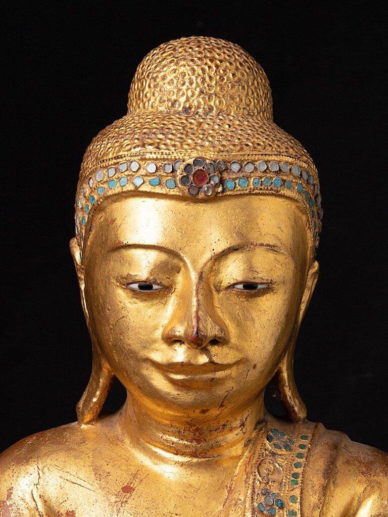 Antique wooden Mandalay Buddha from Burma For Sale 4