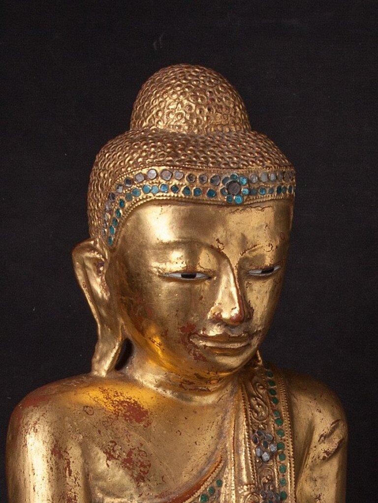 Antike Mandalay-Buddha-Statue aus Holz aus Birma im Angebot 5