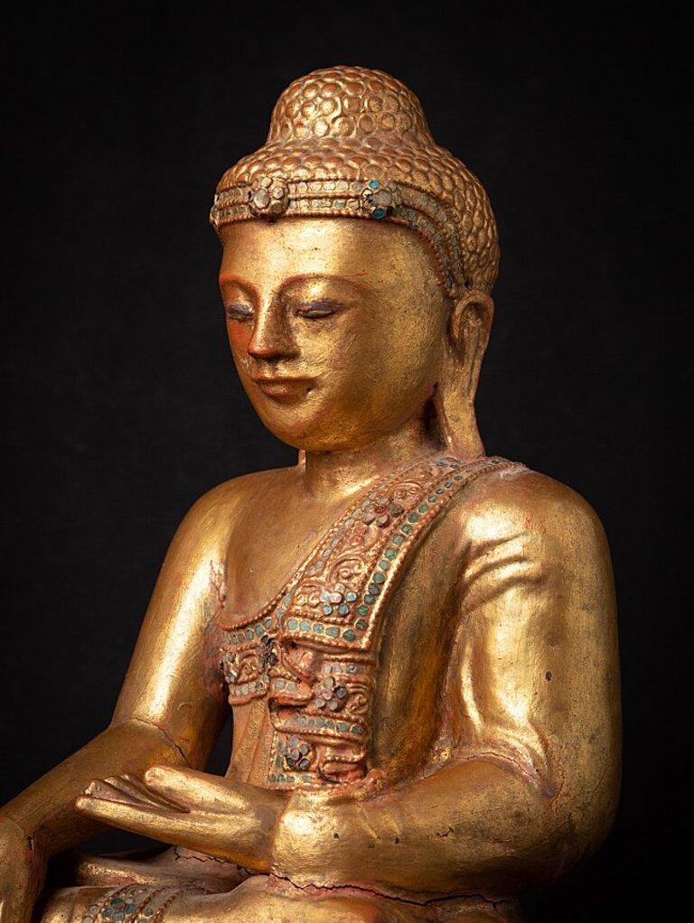 Antike Mandalay-Buddha-Statue aus Holz aus Birma im Angebot 6