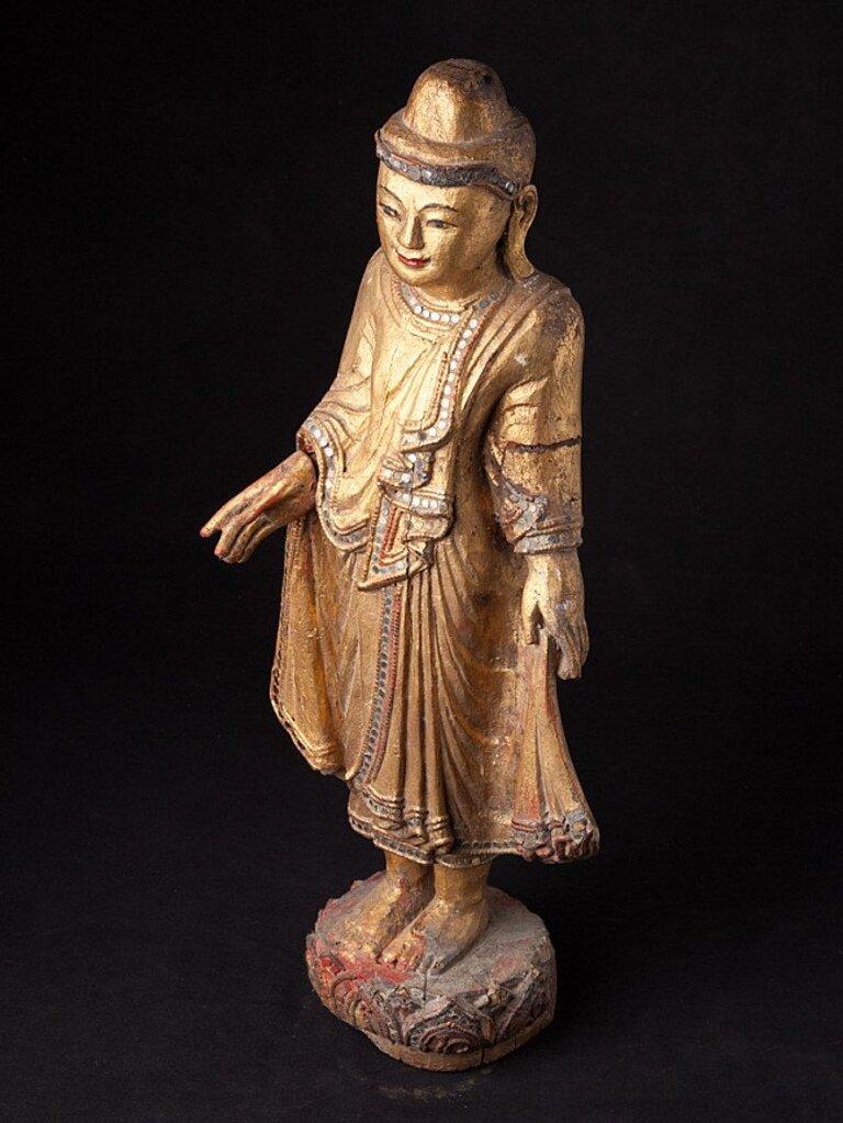 Statue de Bouddha Mandalay en bois ancien de Birmanie en vente 8