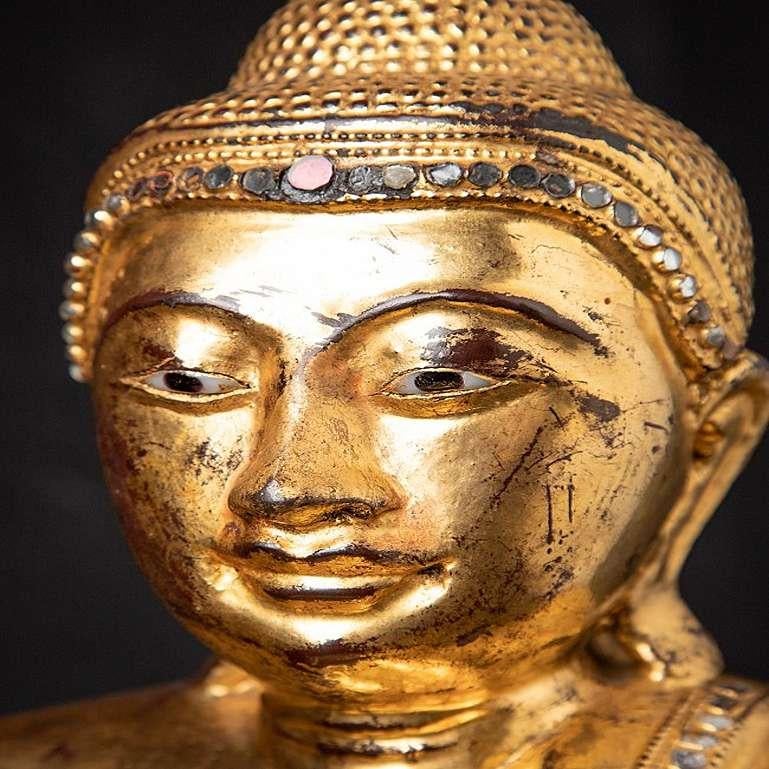 Estatua antigua de madera de Buda de Mandalay de Birmania en venta 9