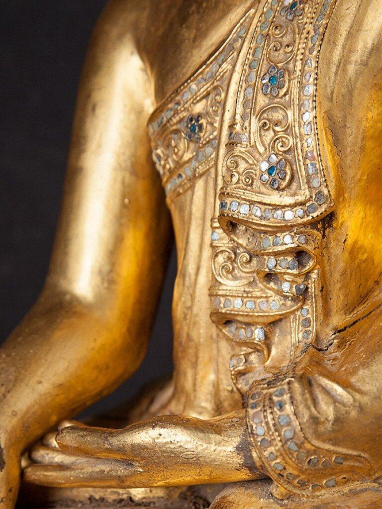 Ancienne statue de Bouddha Mandalay en bois de Birmanie en vente 11