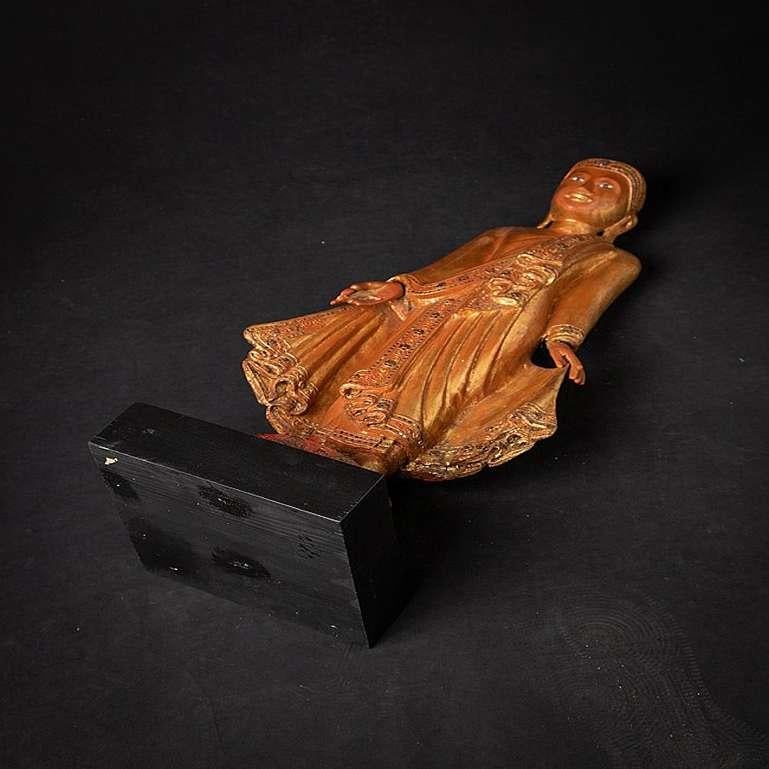 Antique wooden Mandalay Buddha statue from Burma For Sale 14
