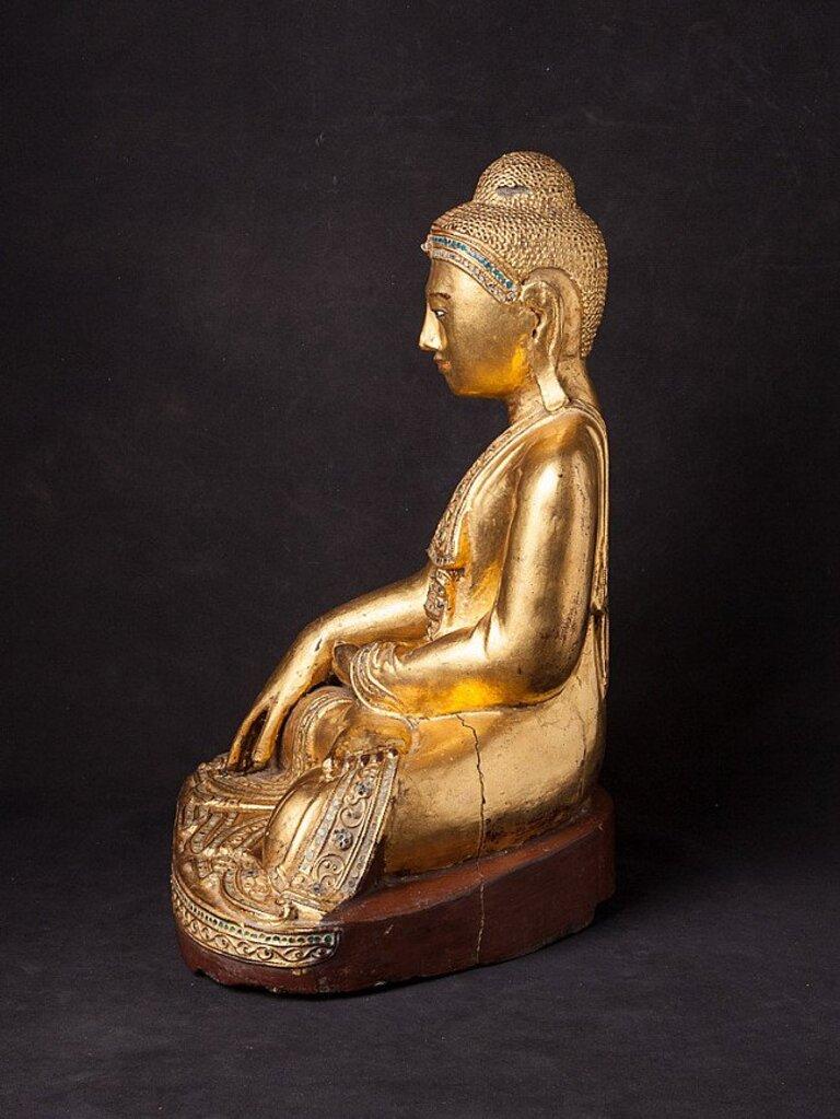 Ancienne statue de Bouddha Mandalay en bois de Birmanie Bon état - En vente à DEVENTER, NL