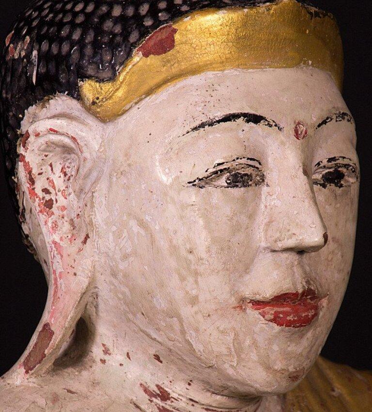 XIXe siècle Ancienne statue de Bouddha Mandalay en bois de Birmanie en vente