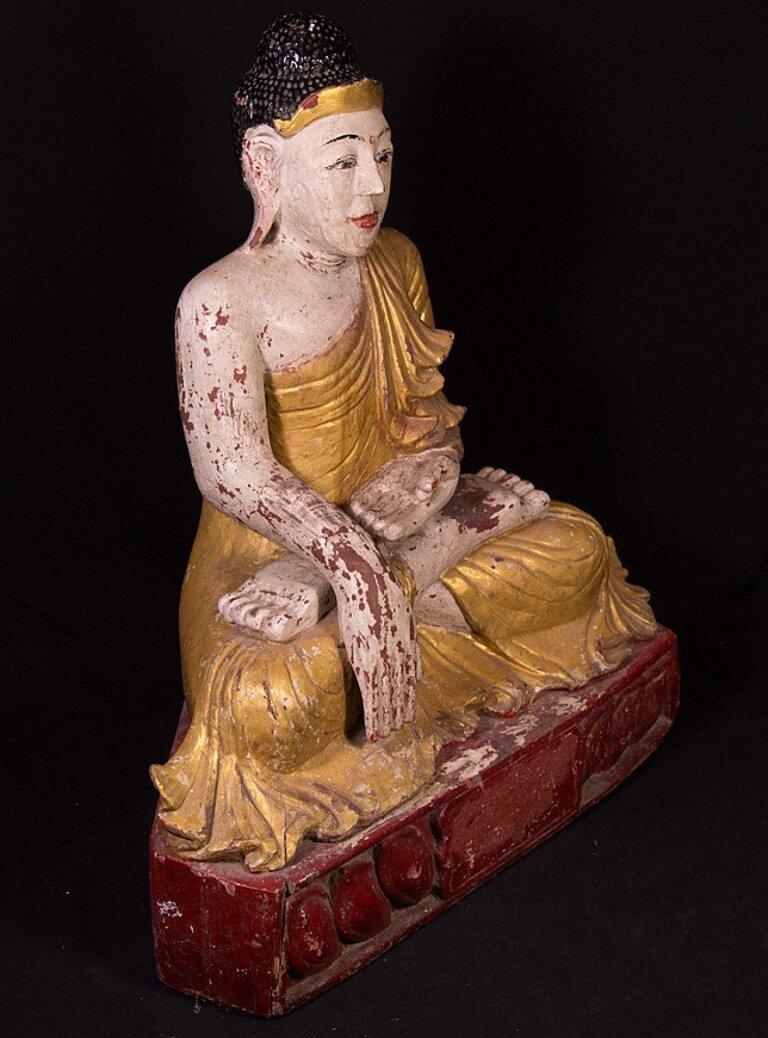 Bois Ancienne statue de Bouddha Mandalay en bois de Birmanie en vente