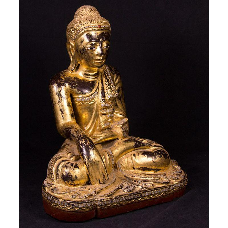 Ancienne statue de Bouddha Mandalay en bois de Birmanie en vente 1