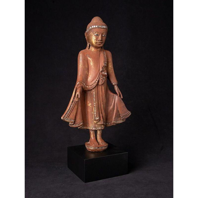 20th Century Antique Wooden Mandalay Buddha Statue from Burma For Sale