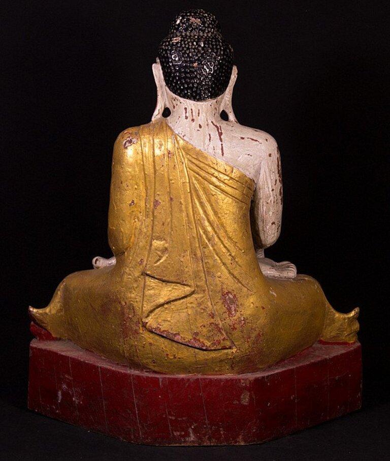Ancienne statue de Bouddha Mandalay en bois de Birmanie en vente 3