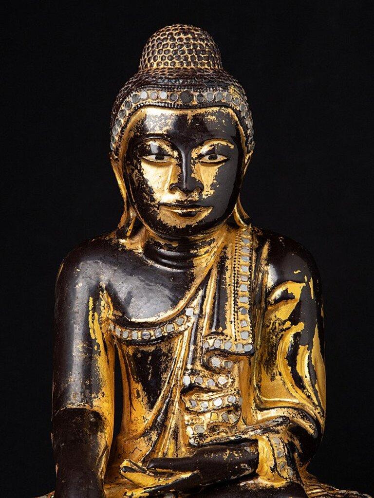 Antique wooden Mandalay Buddha statue from Burma For Sale 2