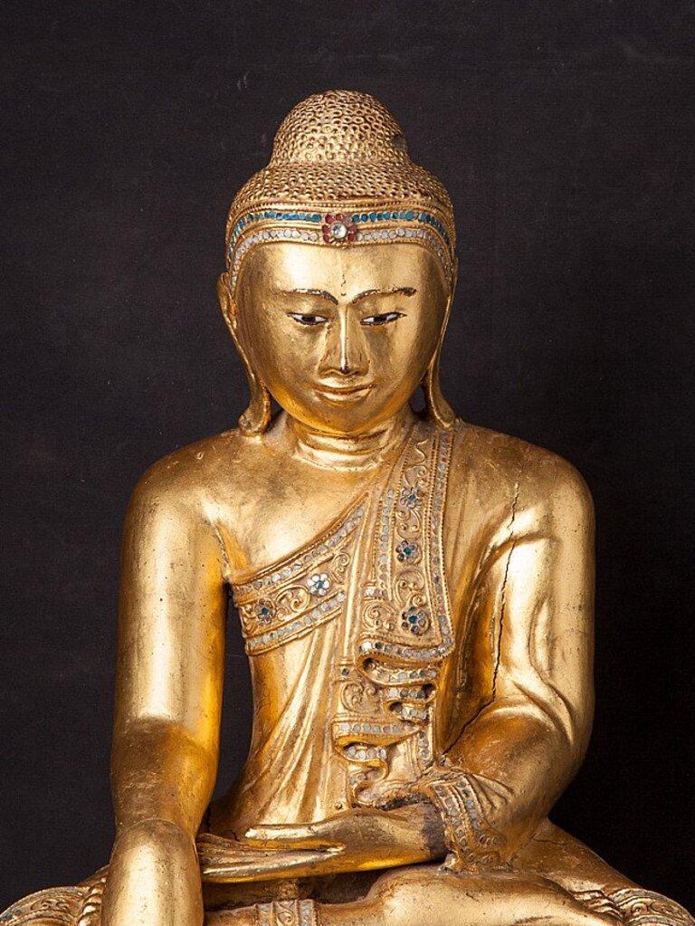 Ancienne statue de Bouddha Mandalay en bois de Birmanie en vente 3