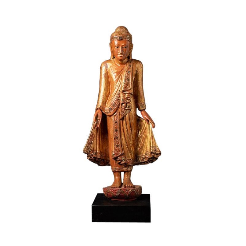 Antique wooden Mandalay Buddha statue from Burma For Sale
