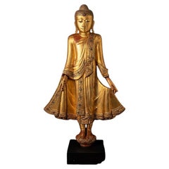 Antike Mandalay-Buddha-Statue aus Holz aus Burma