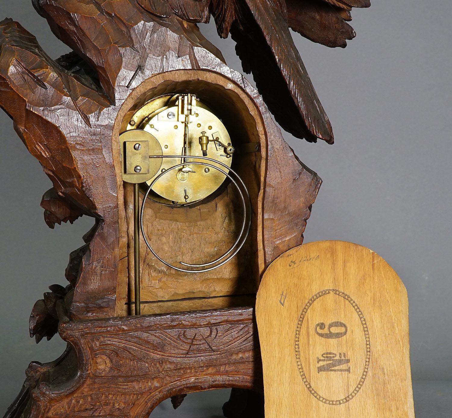 Antique Wooden Mantel Clock with Eagle, Swiss 1900 For Sale 1