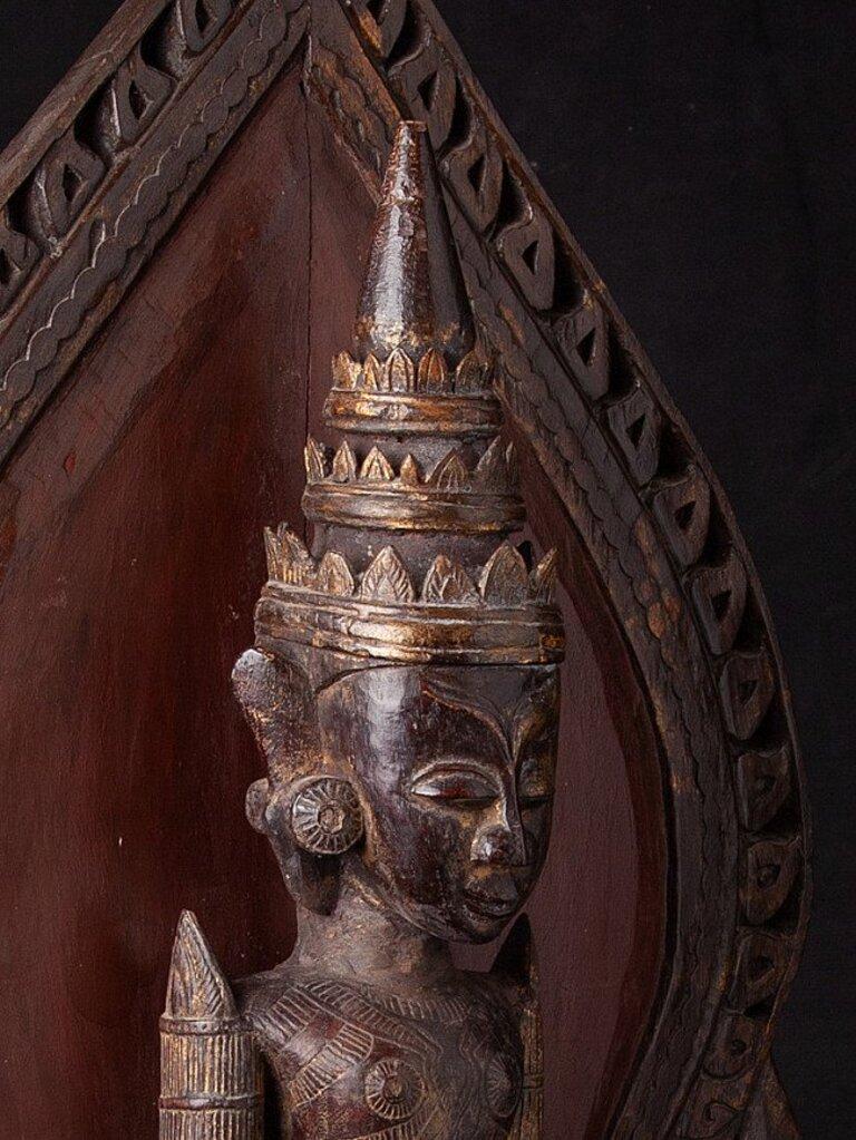 Estatua antigua de madera de Buda Mon de Birmania en venta 2