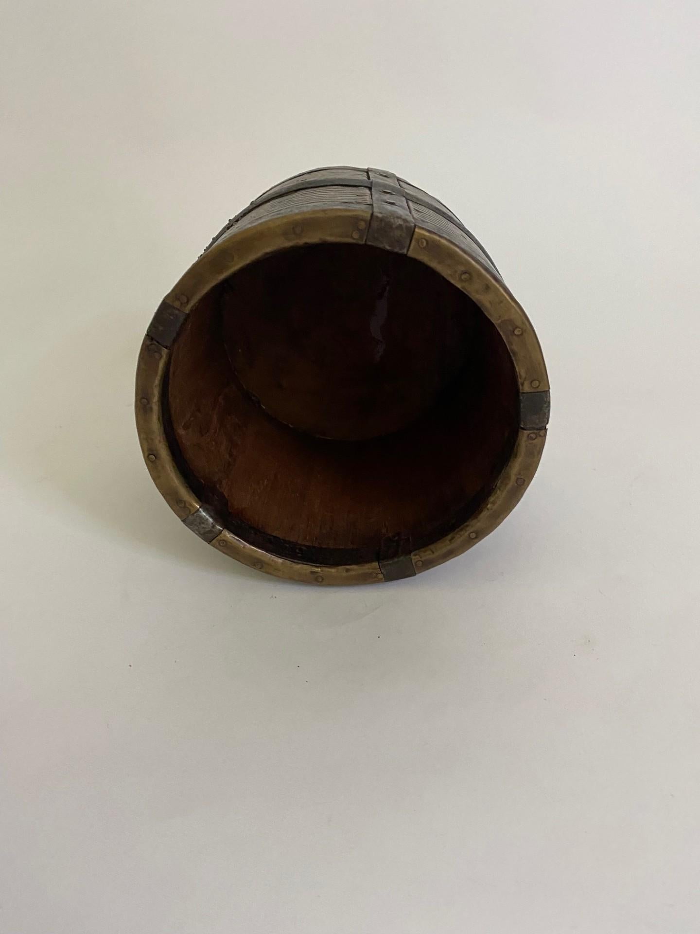Antique Wooden Planter/Coaster with Brass & Sheet Iron Trim from England. In Good Condition For Sale In North Salem, NY