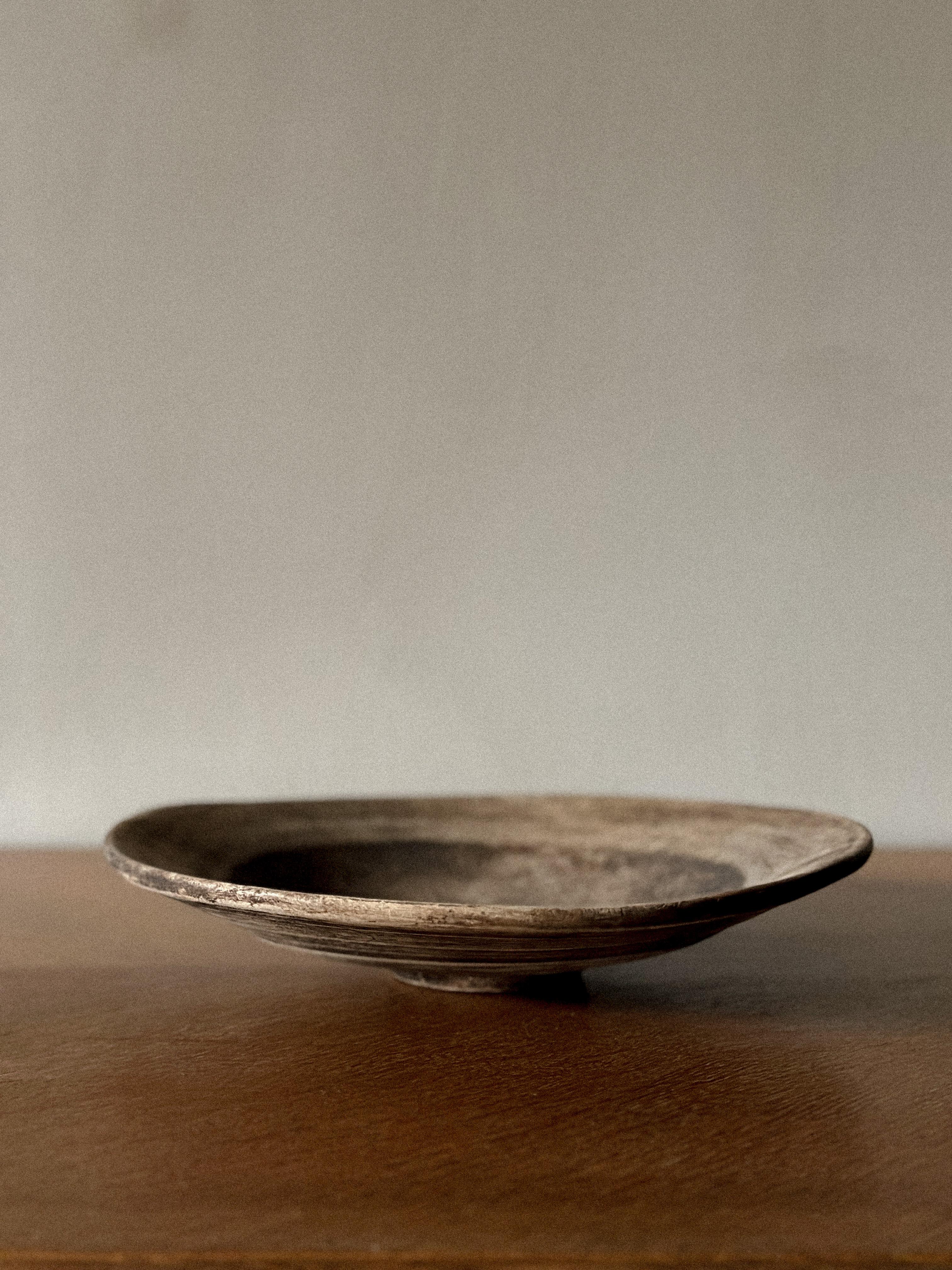 Antique Wooden Plate, Wabi Sabi Style, Scandinavia, 1800s In Good Condition For Sale In Hønefoss, 30