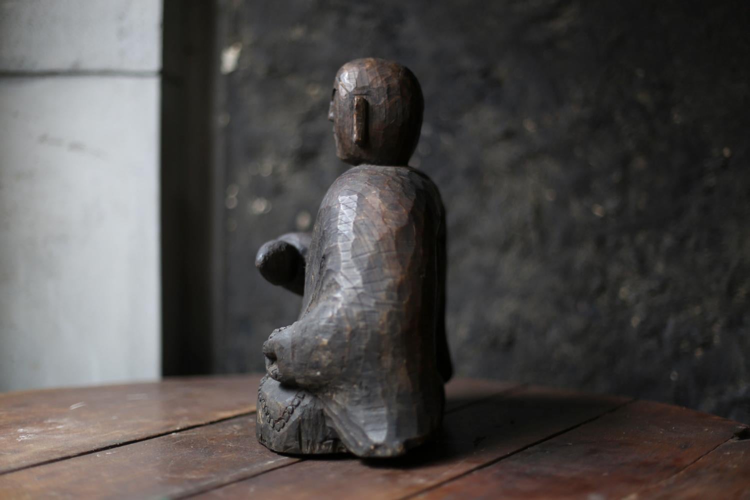 Antike Holzskulptur „Kobo Daishi“ / Buddha-Statuen / Edo-Meiji-Periode (Handgeschnitzt) im Angebot