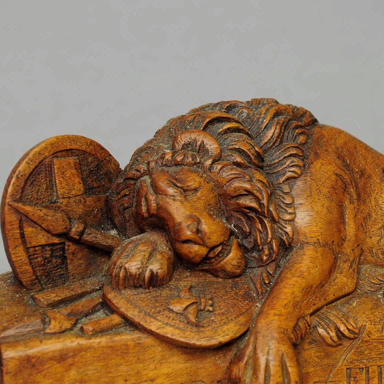 Antique Wooden Sculpture of the Lion of Lucerne For Sale at 1stdibs