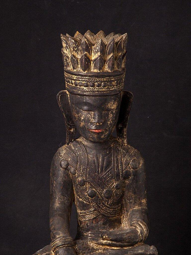 Antique Wooden Shan Buddha Statue from Burma For Sale 3