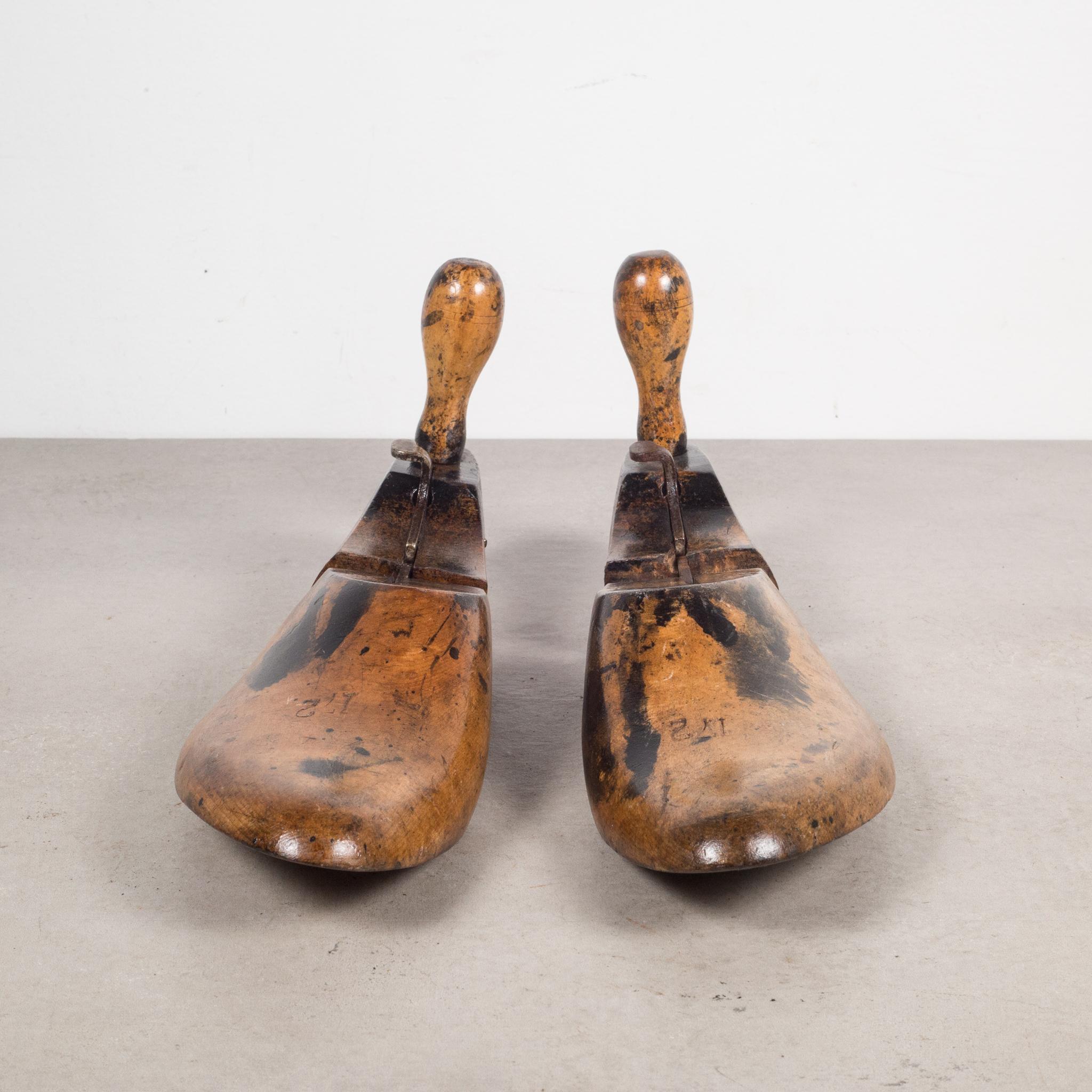 Antique Wooden Shoe Forms with Handles, c.1920 In Good Condition In San Francisco, CA