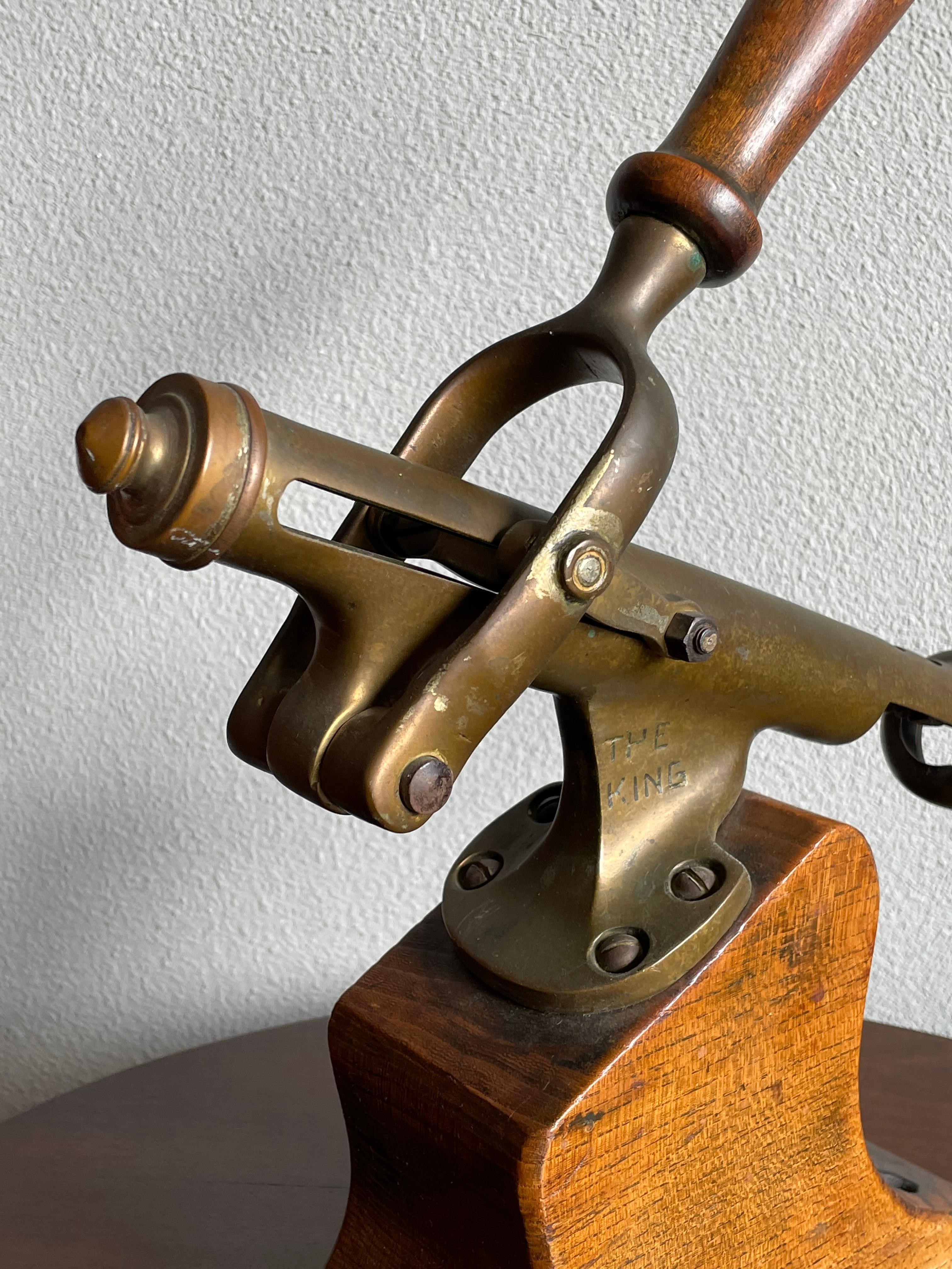 20th Century Antique Wooden & Solid Brass Bar Corkscrew for Wine Collectors, Marked The King