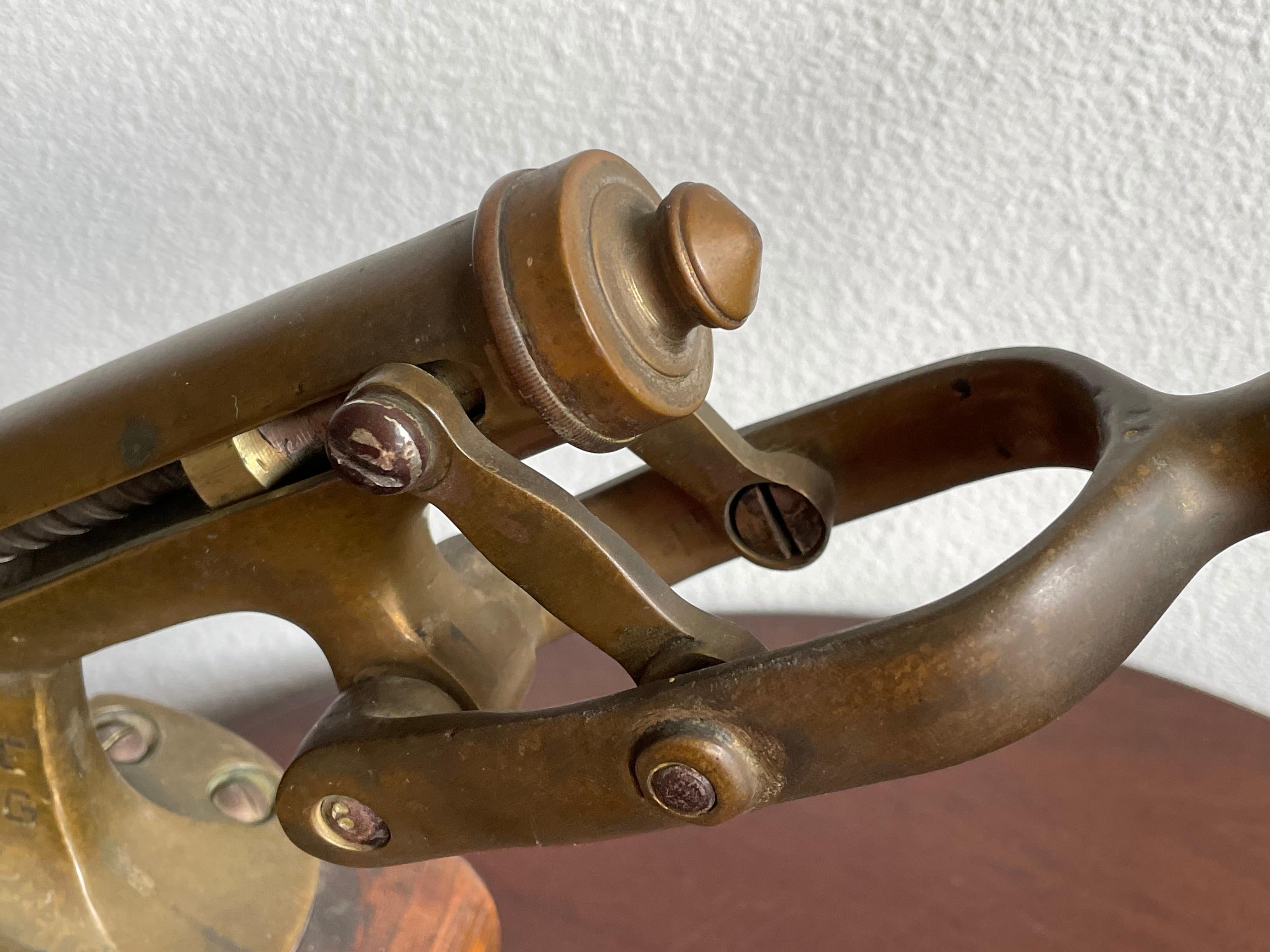 Antique Wooden & Solid Brass Bar Corkscrew for Wine Collectors, Marked The King 5