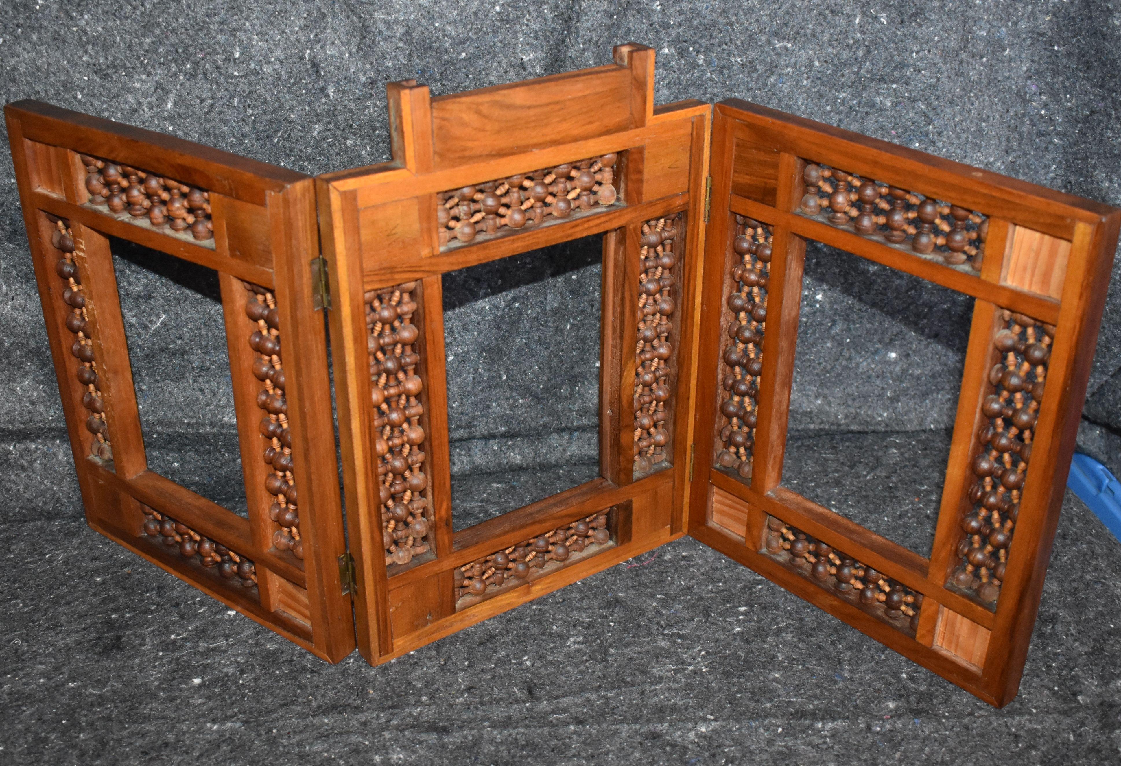 Early 20th Century Antique Wooden Syrian Picture Frames or Mirror Frames For Sale